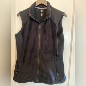 Women’s Mountain Hardwear Vest - sz LG